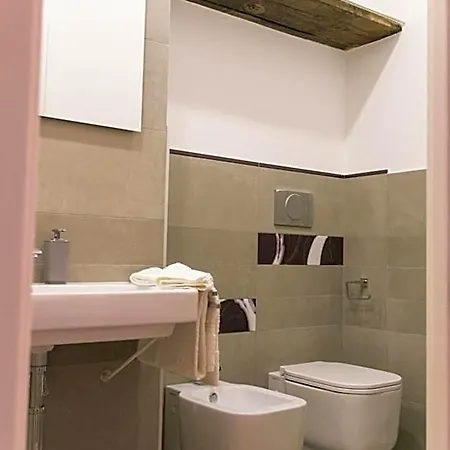 Il Balconcino A Santa Chiara 4*